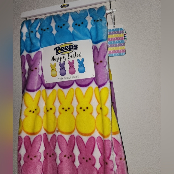 ✨️🐰NWT PEEPS BUNNY COZY SOFT BLANKET 🐰✨️🩷🐰💜🐰💙🐰💛🐰 - Picture 4 of 8